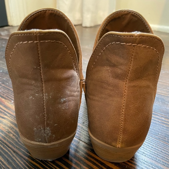 Booties - Picture 3 of 4